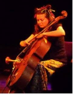 Youme Amy Danziger playing cello